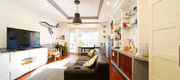 Apartamento de 2 dormitorios en Rome, Italy No. 335866 2