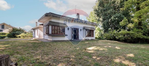 6 bedrooms Villa in Sulbiate, Italy No. 288474 40
