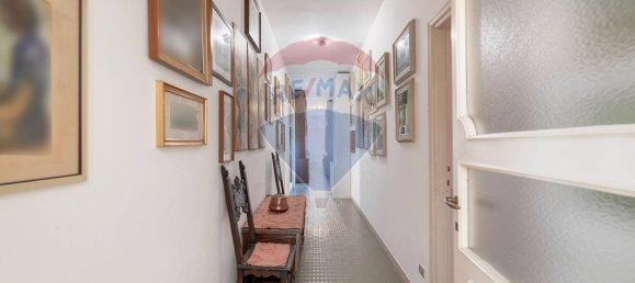 6 bedrooms Villa in Sulbiate, Italy No. 288474 16