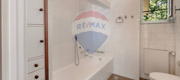 6 bedrooms Villa in Sulbiate, Italy No. 288474 9