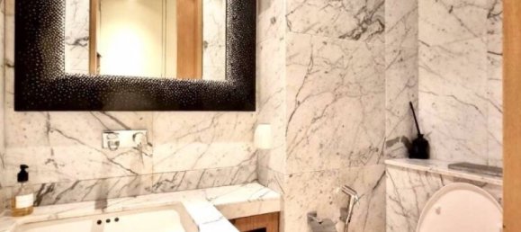 3 bedrooms Condo in Bangkok, Thailand No. 13432 10