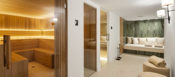 Villa de 5 dormitorios en Marbella, Spain No. 136035 8