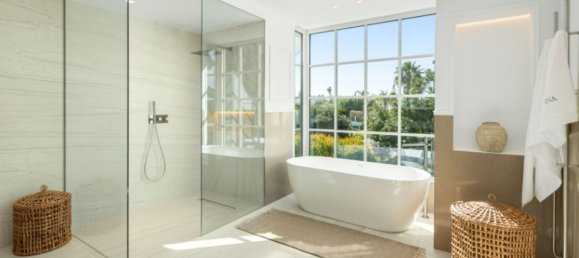 Villa de 5 dormitorios en Marbella, Spain No. 136035 14