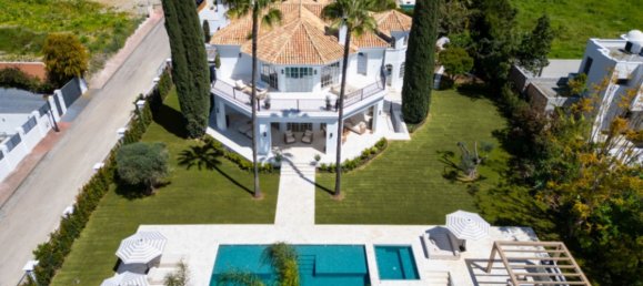 Villa de 5 dormitorios en Marbella, Spain No. 136035 2