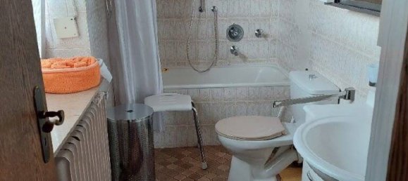 Дом с 10 комнатами в Нойнкирхен, Германия № 81259 9