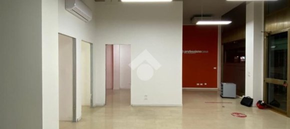 178m² Commercial property in Verona, Italy No. 135429 26