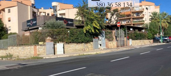 4 rooms Commercial property in Anzio, Italy No. 357311 3