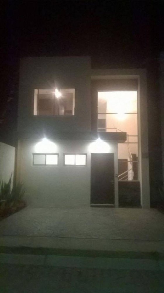 3 bedrooms House in Puebla, Mexico No. 149710