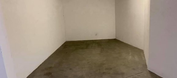 28m² Garage in Genoa, Italy No. 234666 2