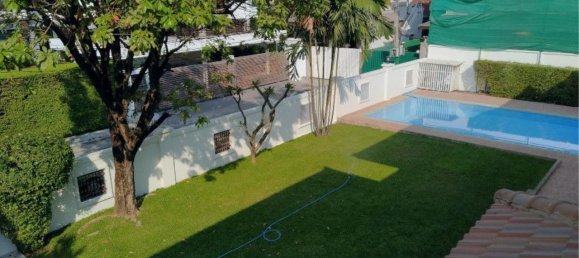 4 غرف نوم مقهى / مطعم في Bangkok, Thailand رقم 549 12