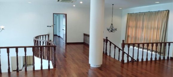 4 غرف نوم مقهى / مطعم في Bangkok, Thailand رقم 549 8