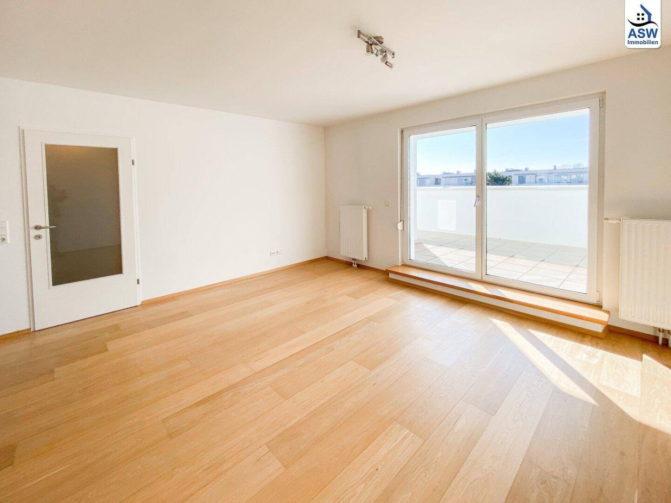 4-salle Appartement à Linz, Austria No. 251038