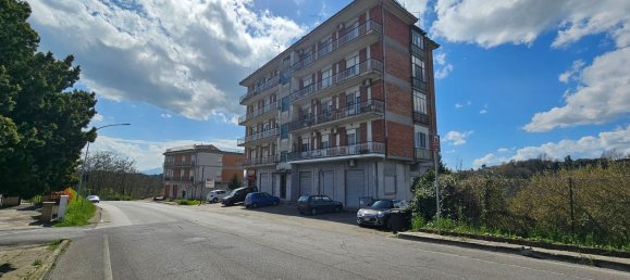 Квартира с 4 комнатами в Фрозиноне, Италия № 227624 18