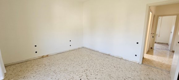 Квартира с 4 комнатами в Фрозиноне, Италия № 227624 10