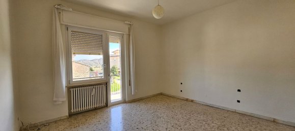 Квартира с 4 комнатами в Фрозиноне, Италия № 227624 9