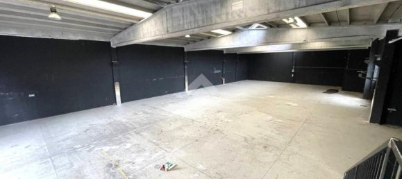 Lagerhaus in Legnano, Italy 900m², Nr. 282746 18