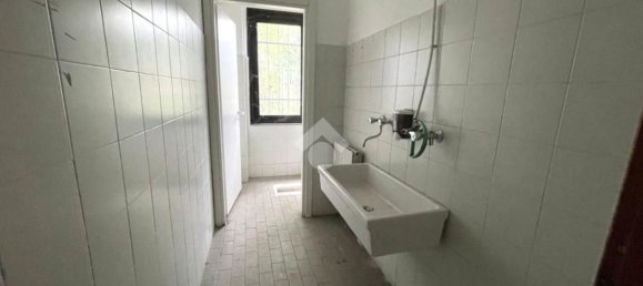 Lagerhaus in Legnano, Italy 900m², Nr. 282746 26