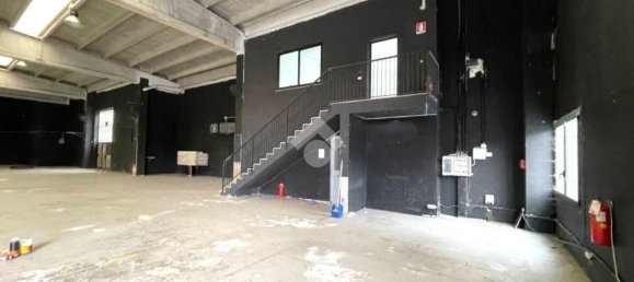 Lagerhaus in Legnano, Italy 900m², Nr. 282746 15