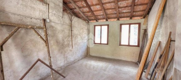 3 bedrooms House in Udine, Italy No. 294711 28