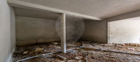 4 bedrooms House in Juncal, Portugal No. 26396 45