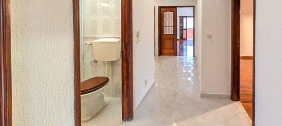 3 bedrooms Apartment in Lisbon, Portugal No. 107338 12