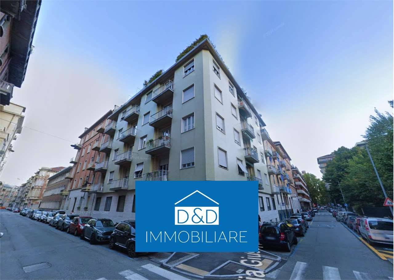 Apartamento de 1 dormitorio en Turin, Italy No. 10201