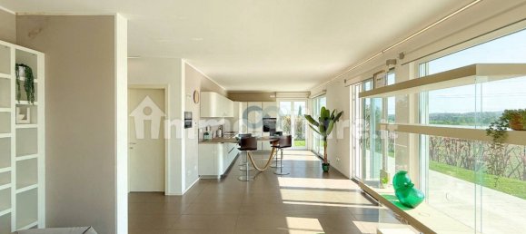 3 bedrooms Villa in Lonato del Garda, Italy No. 273283 14