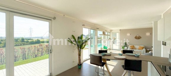 3 bedrooms Villa in Lonato del Garda, Italy No. 273283 27