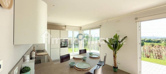 3 bedrooms Villa in Lonato del Garda, Italy No. 273283 24