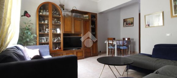 2 bedrooms House in Cerro Maggiore, Italy No. 263382 2