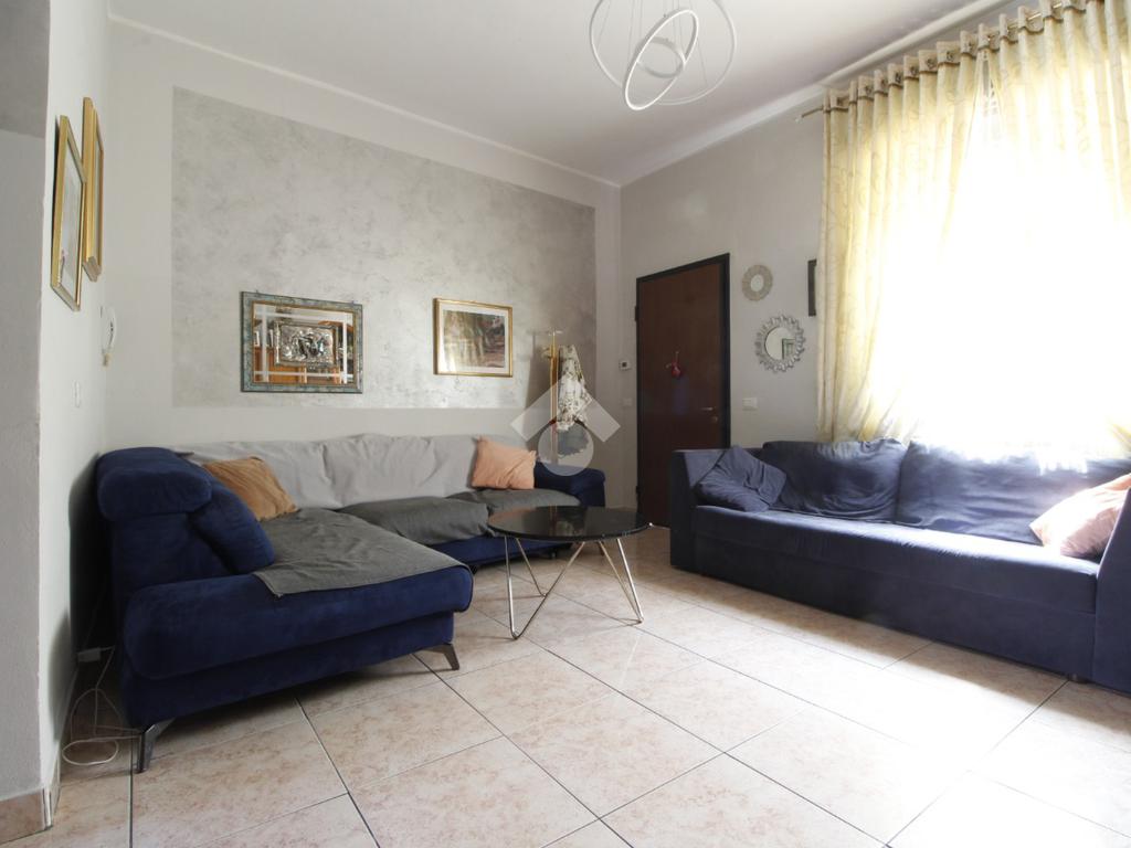 2 bedrooms House in Cerro Maggiore, Italy No. 263382