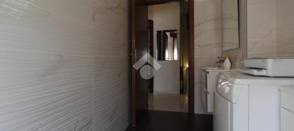 2 bedrooms House in Cerro Maggiore, Italy No. 263382 19