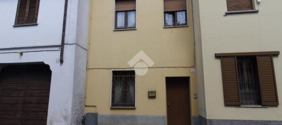 2 bedrooms House in Cerro Maggiore, Italy No. 263382 21