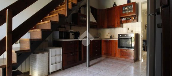 2 bedrooms House in Cerro Maggiore, Italy No. 263382 6