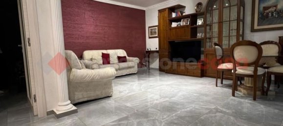 4 rooms Apartment in Bari, Italy No. 13068 13