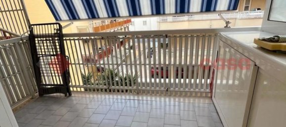 4 rooms Apartment in Bari, Italy No. 13068 14