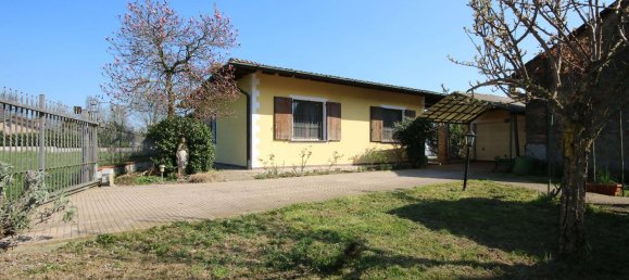 5 rooms Villa in Moscazzano, Italy No. 110567 6