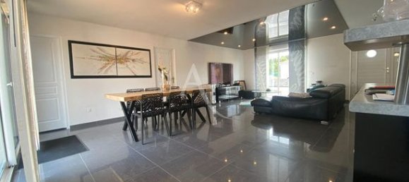 4 bedrooms Villa in Tarn, France No. 300382 5