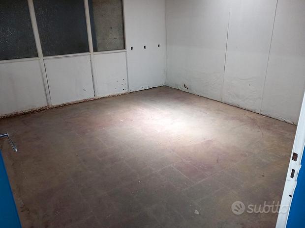 450m² Garage in Moncalieri, Italy No. 292254