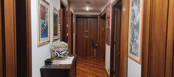 4غرفة شقة في Rome, Italy رقم 31710 2