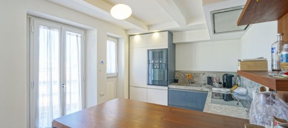 5 rooms Penthouse in Florence, Italy No. 358798 11
