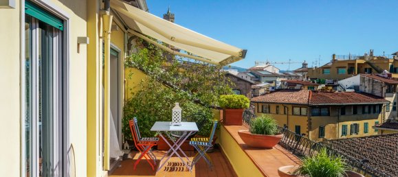 5 rooms Penthouse in Florence, Italy No. 358798 3