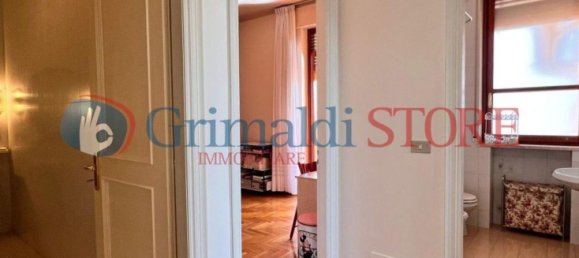 4-salle Appartement à Lecce, Italy No. 53019 8