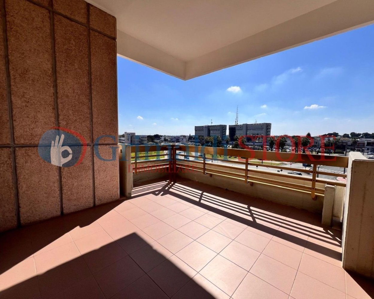 4-salle Appartement à Lecce, Italy No. 53019