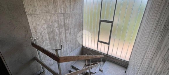 387m² Warehouse in Albano Sant'Alessandro, Italy No. 153516 6