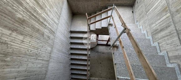 387m² Warehouse in Albano Sant'Alessandro, Italy No. 153516 14