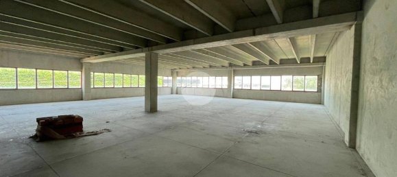 387m² Warehouse in Albano Sant'Alessandro, Italy No. 153516 7