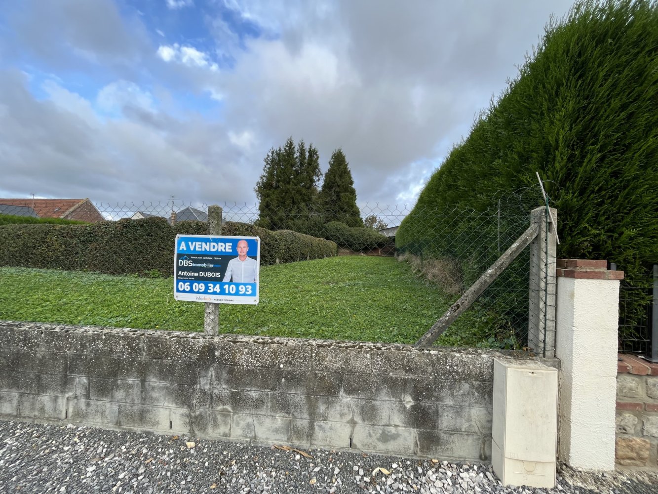  قطعة أرض في Embreville, France رقم 82707