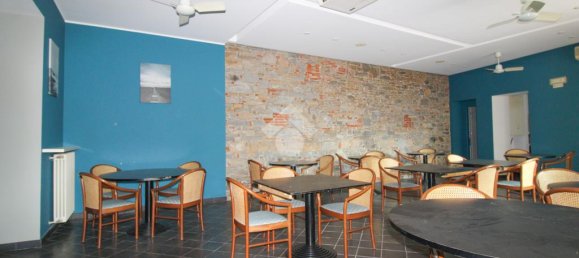 Propiedad comercial de 3 habitaciónes en Bergamo, Italy No. 314473 4