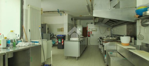 Propiedad comercial de 3 habitaciónes en Bergamo, Italy No. 314473 15